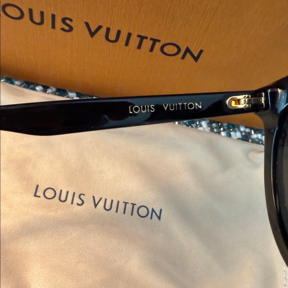 Louis Vuitton Black Cat Eye Sunglasses - Picture 4 of 9